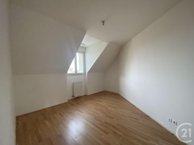 Afficher la photo en grand Appartement F3 à vendre - 3 pièces - 69.55 m2 - ST ARNOULT EN YVELINES - 78 - ILE-DE-FRANCE - Century 21 Ld Immobilier