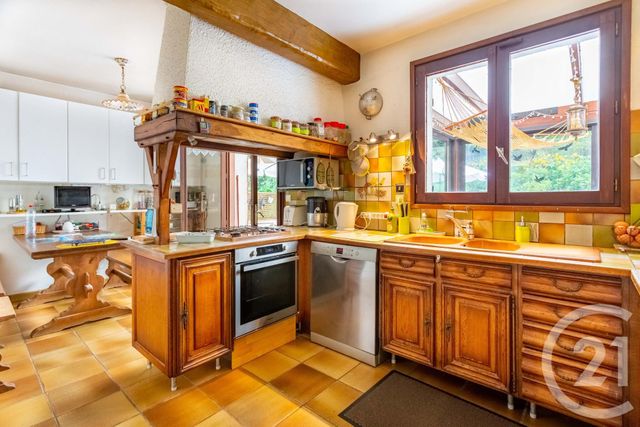 Afficher la photo en grand maison à vendre - 7 pièces - 158.0 m2 - ST ARNOULT EN YVELINES - 78 - ILE-DE-FRANCE - Century 21 Ld Immobilier