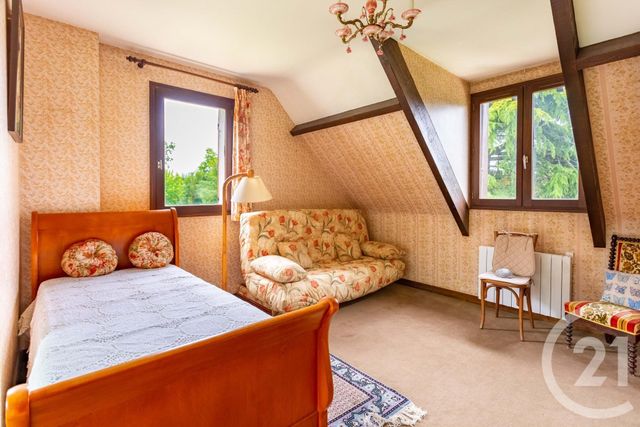Afficher la photo en grand maison à vendre - 7 pièces - 158.0 m2 - ST ARNOULT EN YVELINES - 78 - ILE-DE-FRANCE - Century 21 Ld Immobilier