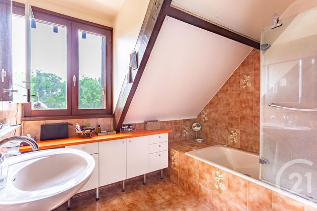Afficher la photo en grand maison à vendre - 7 pièces - 158.0 m2 - ST ARNOULT EN YVELINES - 78 - ILE-DE-FRANCE - Century 21 Ld Immobilier