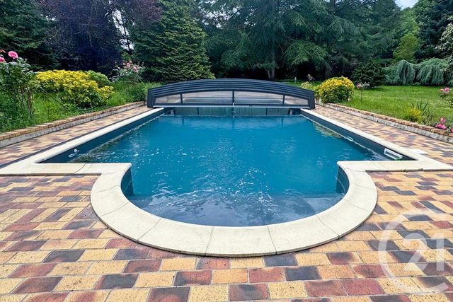 Afficher la photo en grand maison à vendre - 6 pièces - 278.0 m2 - ST ARNOULT EN YVELINES - 78 - ILE-DE-FRANCE - Century 21 Ld Immobilier