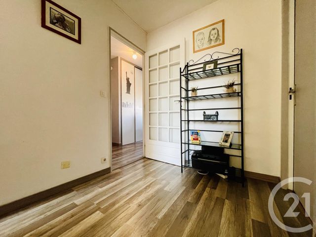 Afficher la photo en grand Appartement F3 à vendre - 3 pièces - 53.46 m2 - ST ARNOULT EN YVELINES - 78 - ILE-DE-FRANCE - Century 21 Ld Immobilier